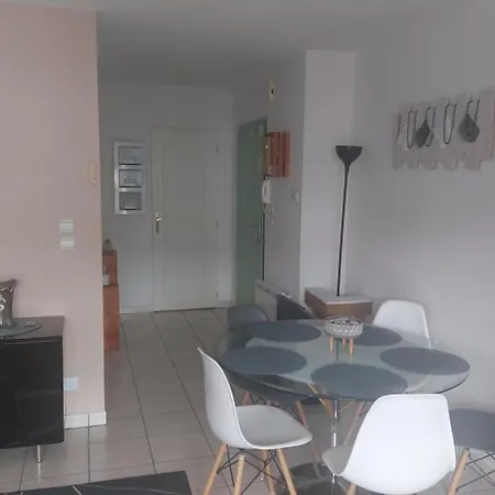 Apartament Primavera. Les Logis Mansardes