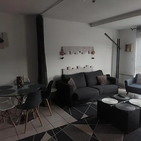 Apartament Primavera. Les Logis Mansardes *
